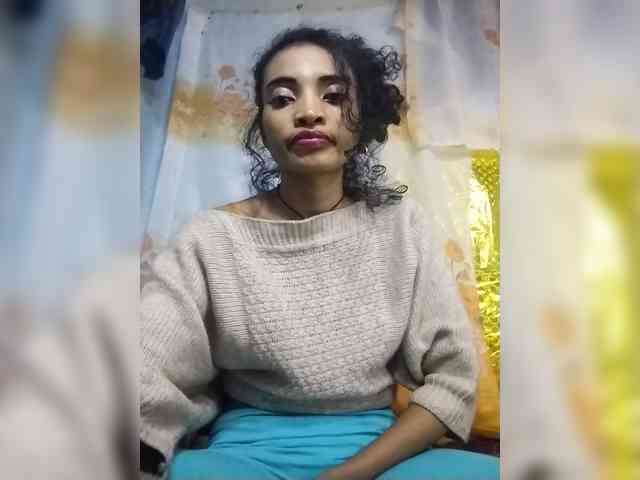 Shanya12 webcam