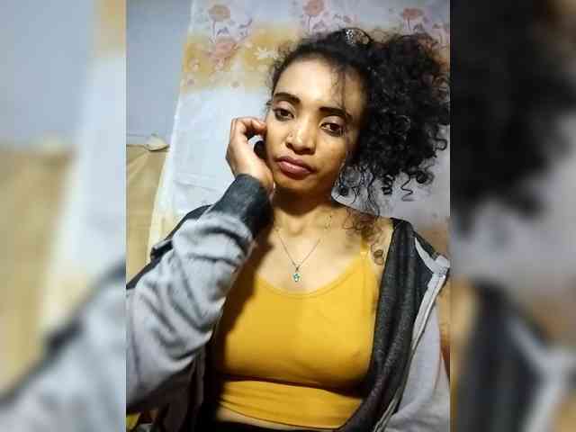 Shanya12 webcam