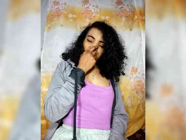Shanya12 webcam