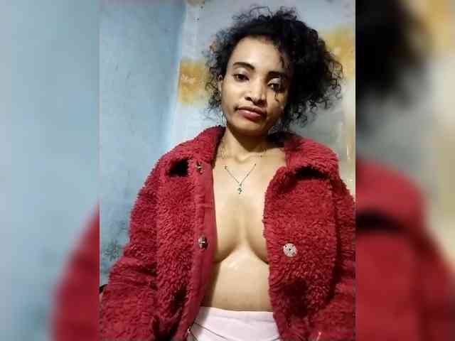 Shanya12 webcam