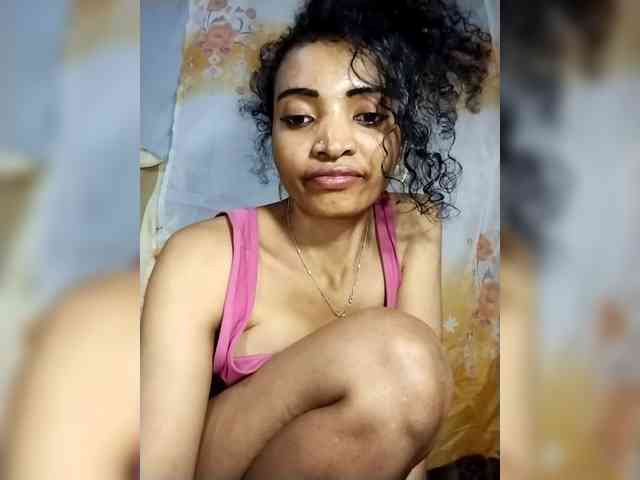 Shanya12 webcam