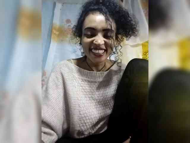 Shanya12 webcam