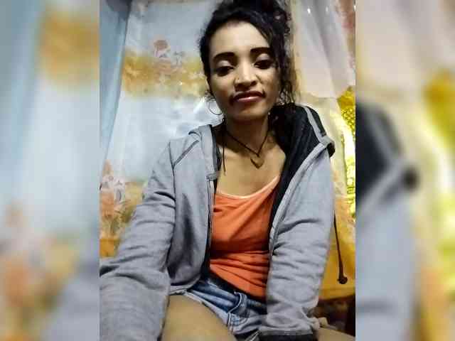 Shanya12 webcam