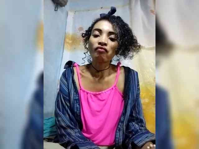 Shanya12 webcam