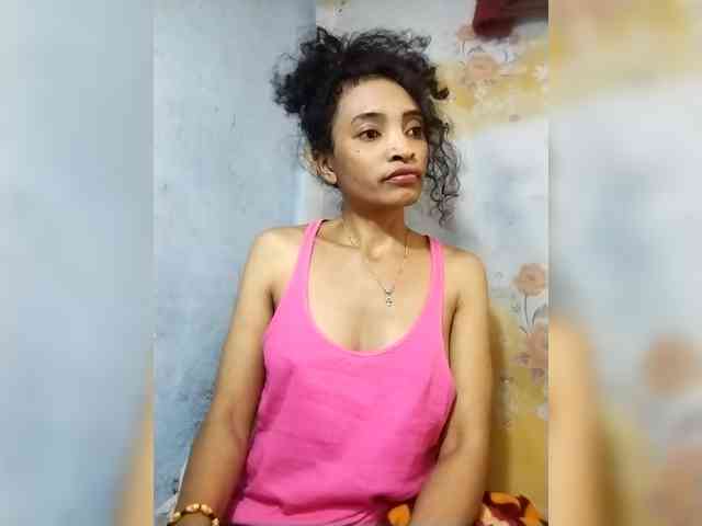 Shanya12 webcam