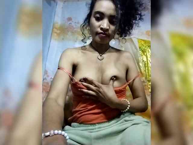 Shanya12 webcam