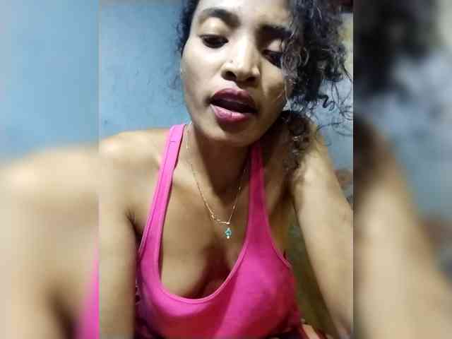 Shanya12 webcam