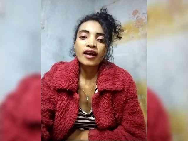 Shanya12 webcam