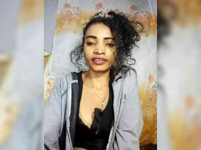 Shanya12 webcam