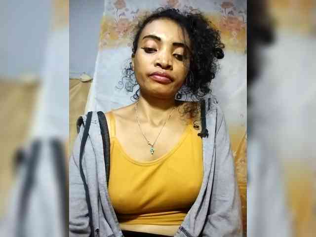 Shanya12 webcam