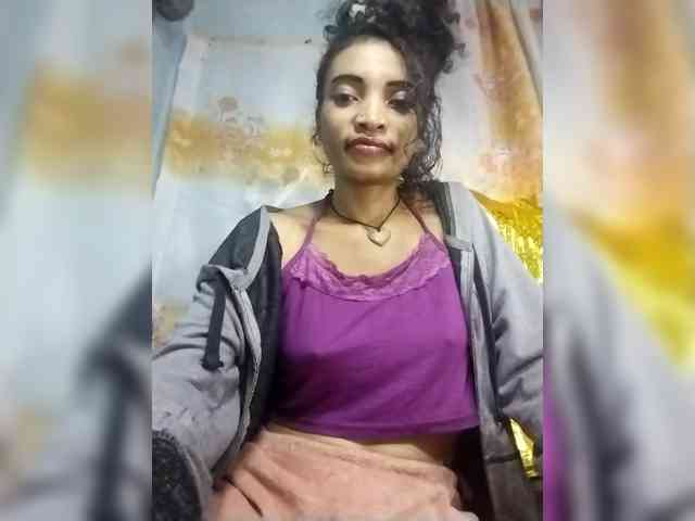 Shanya12 webcam