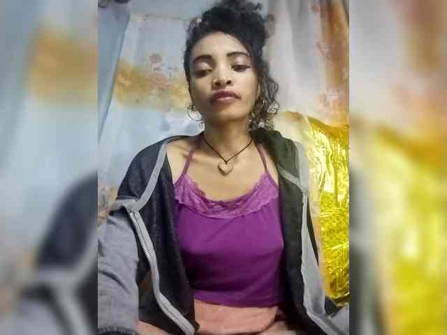 Shanya12 webcam