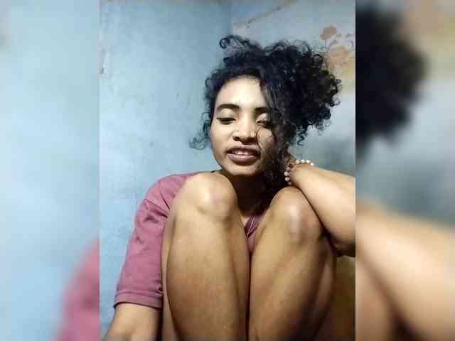 Shanya12 webcam