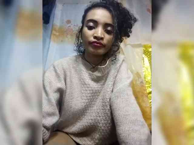 Shanya12 webcam