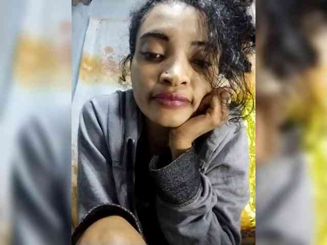 Shanya12 webcam