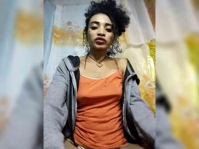 Shanya12 webcam