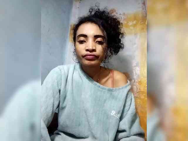 Shanya12 webcam