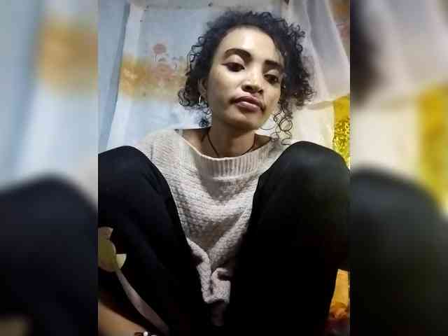 Shanya12 webcam