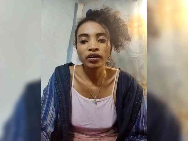 Shanya12 webcam
