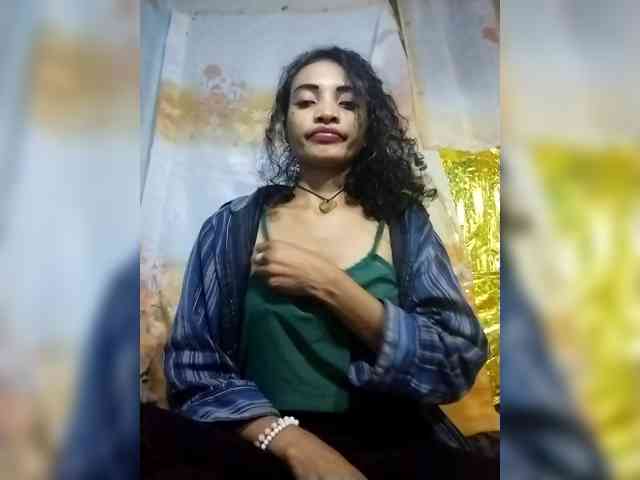Shanya12 webcam