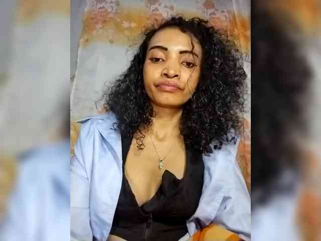 Shanya12 webcam