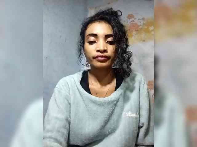 Shanya12 webcam