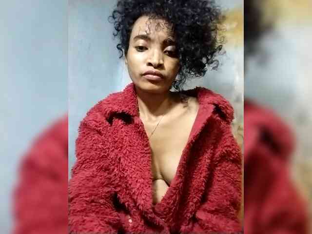 Shanya12 webcam