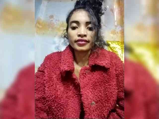 Shanya12 webcam