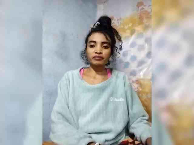 Shanya12 webcam