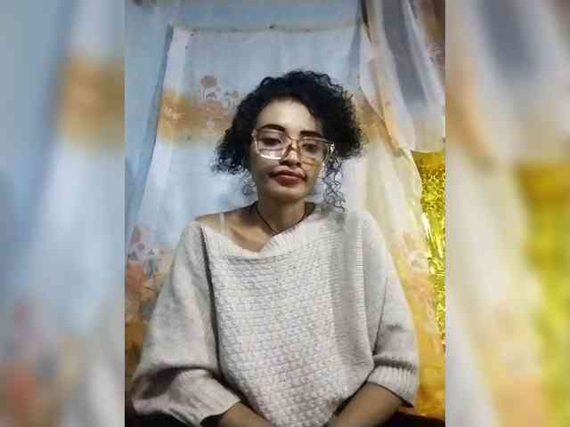 Shanya12 webcam