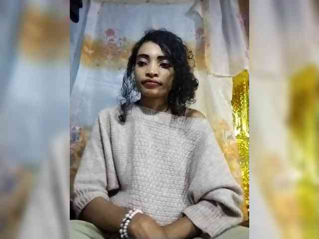 Shanya12 webcam