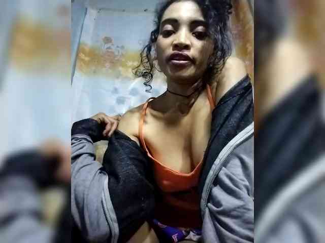 Shanya12 webcam