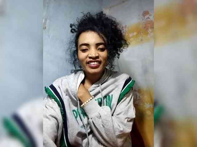 Shanya12 webcam