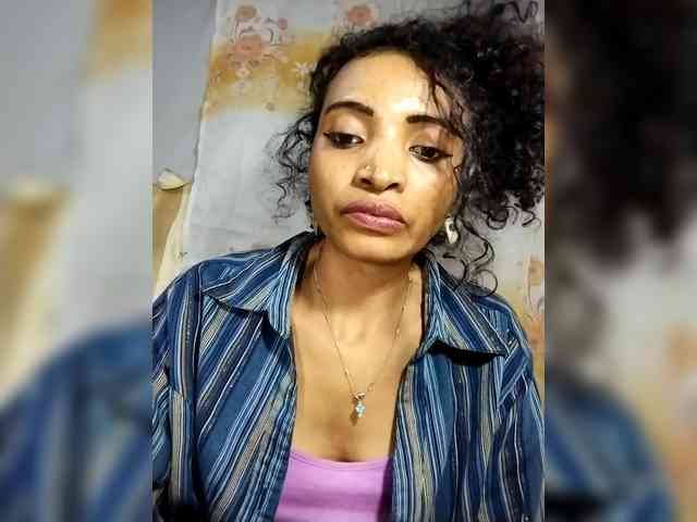 Shanya12 webcam