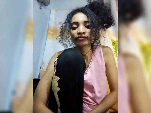 Shanya12 webcam