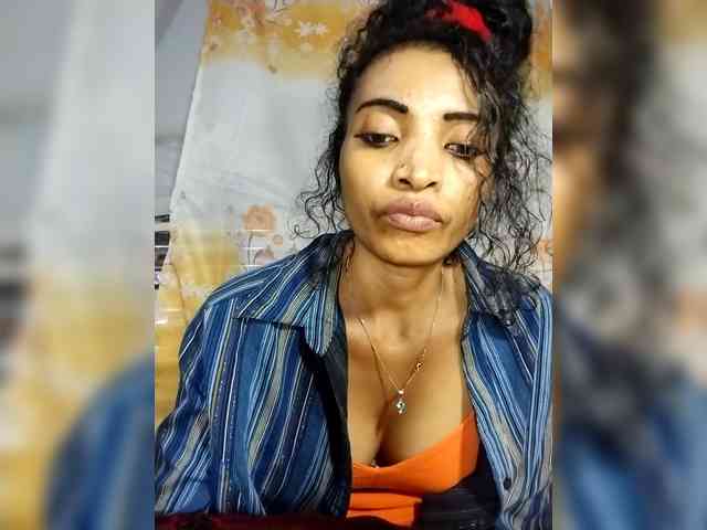 Shanya12 webcam