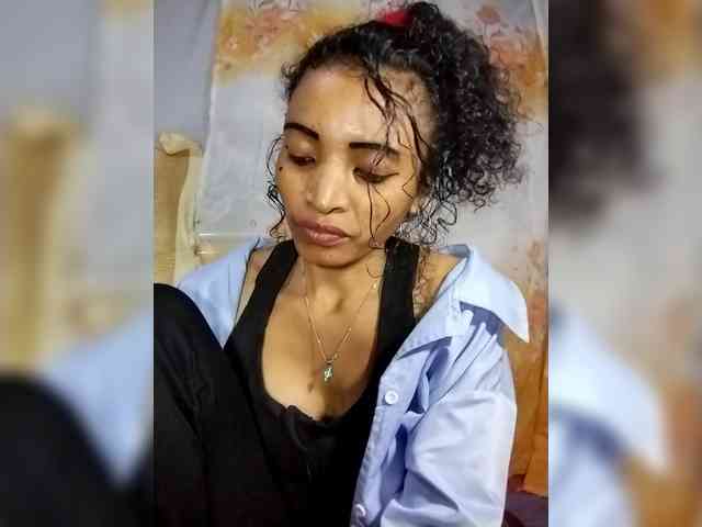 Shanya12 webcam