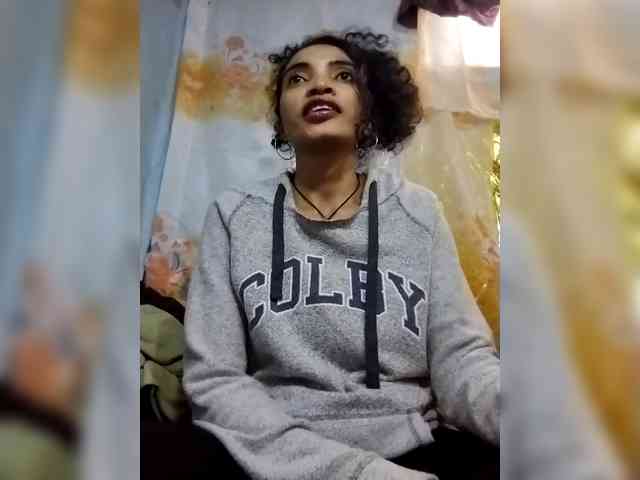 Shanya12 webcam