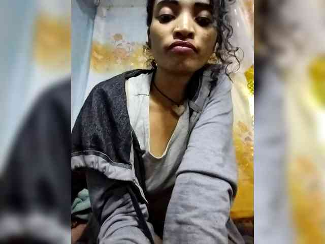 Shanya12 webcam