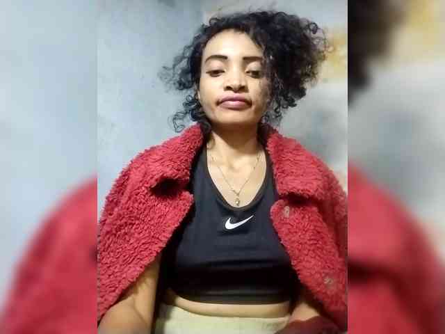 Shanya12 webcam