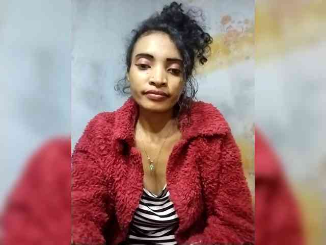 Shanya12 webcam