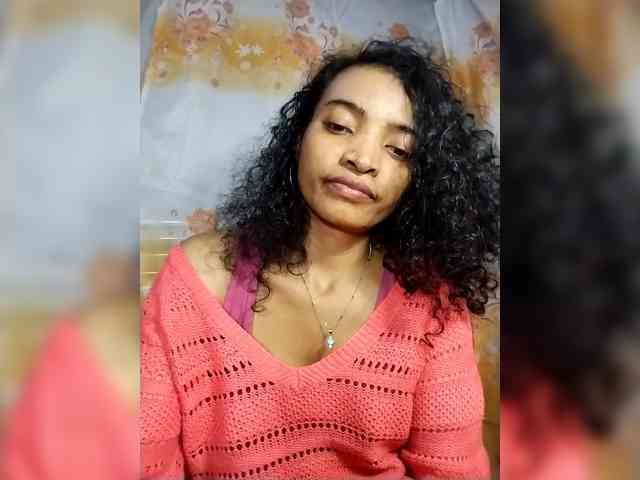 Shanya12 webcam
