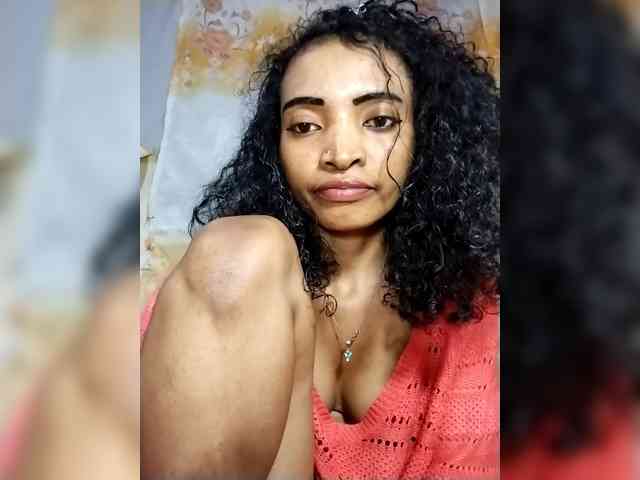 Shanya12 Live Webcam on BongaCams