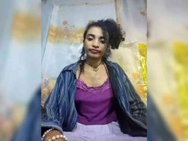 Shanya12 webcam