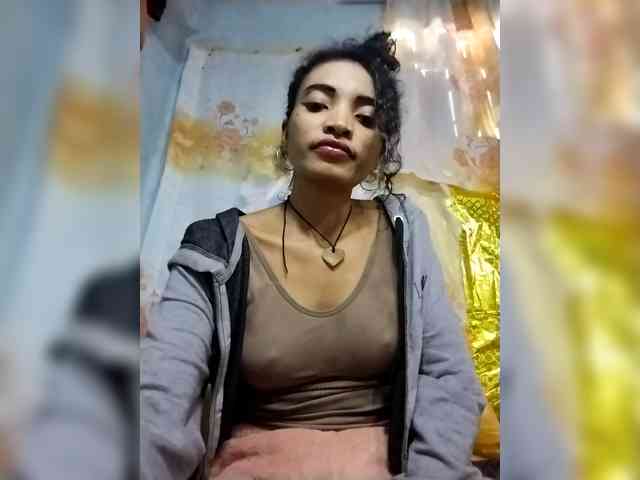 Shanya12 webcam