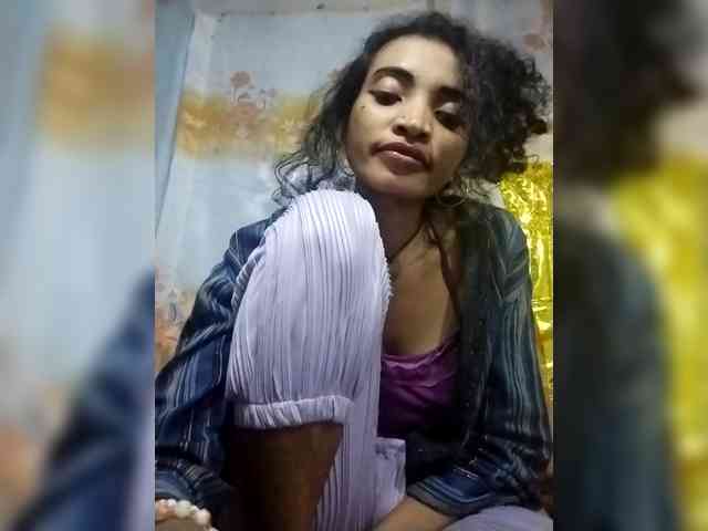 Shanya12 webcam
