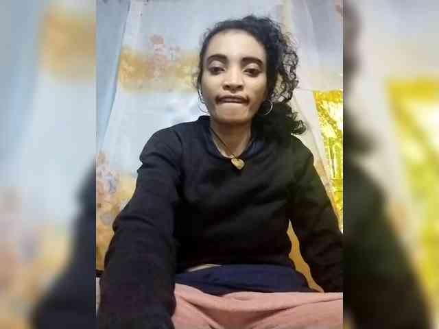 Shanya12 webcam