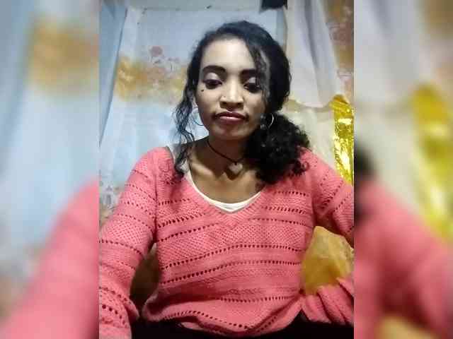Shanya12 webcam