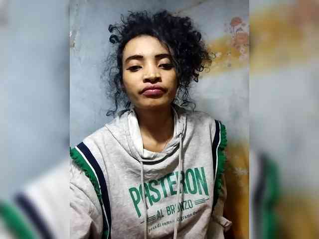 Shanya12 webcam