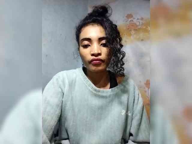 Shanya12 webcam